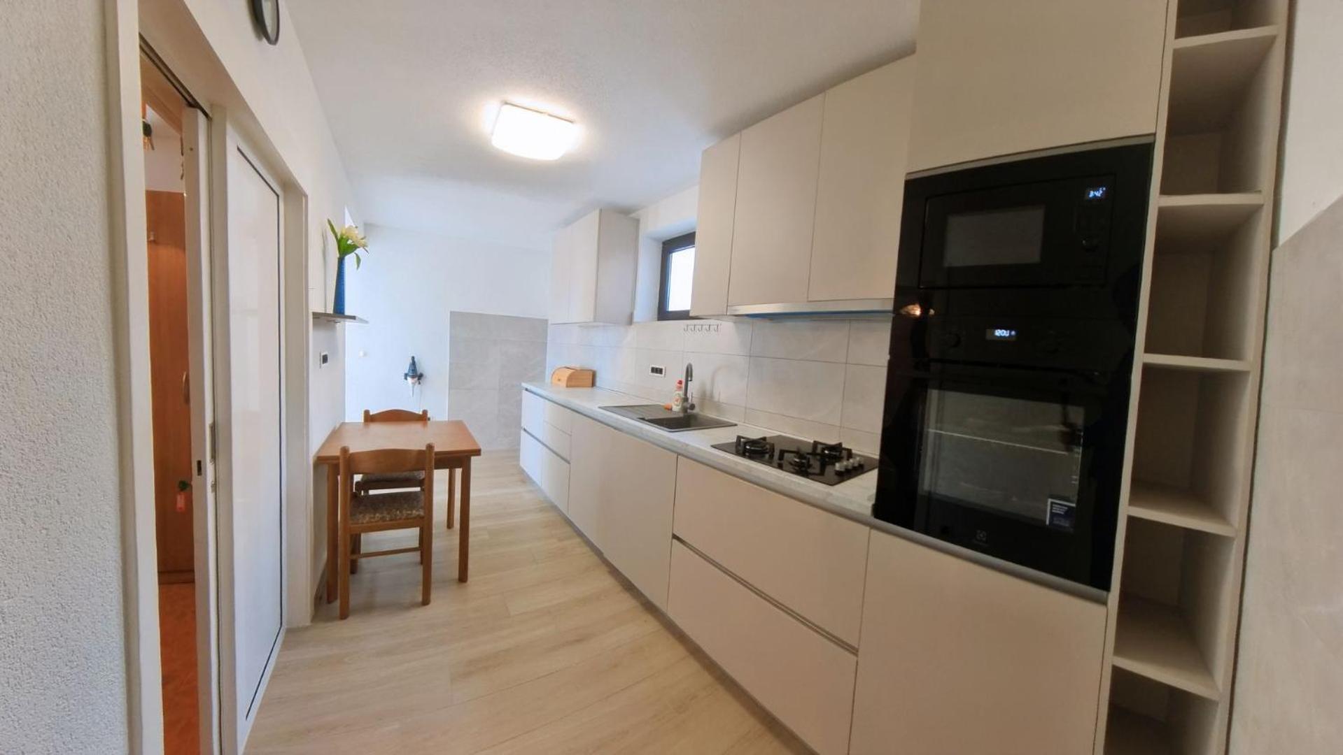 Apartments Marinko Промайна Екстериор снимка