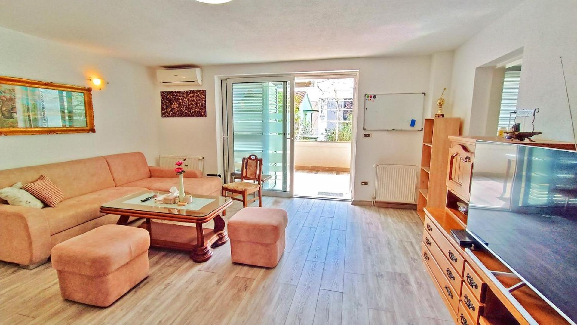 Apartments Marinko Промайна Екстериор снимка
