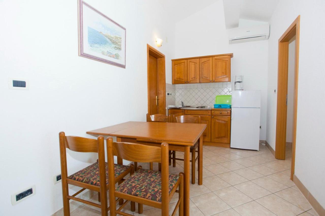 Apartments Marinko Промайна Екстериор снимка