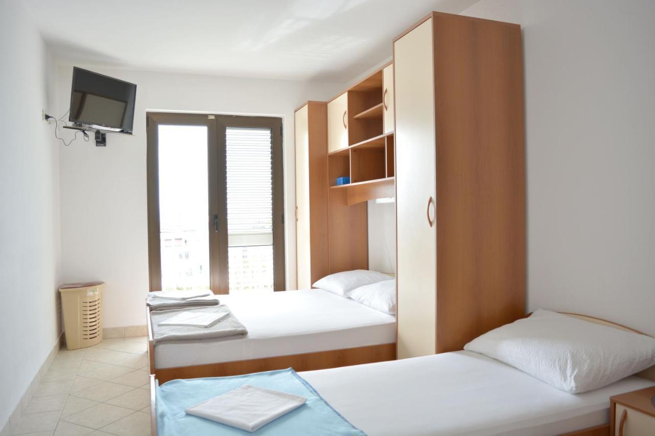 Apartments Marinko Промайна Екстериор снимка