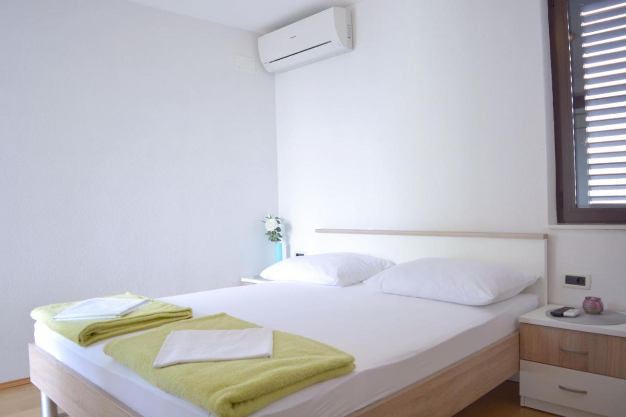 Apartments Marinko Промайна Екстериор снимка
