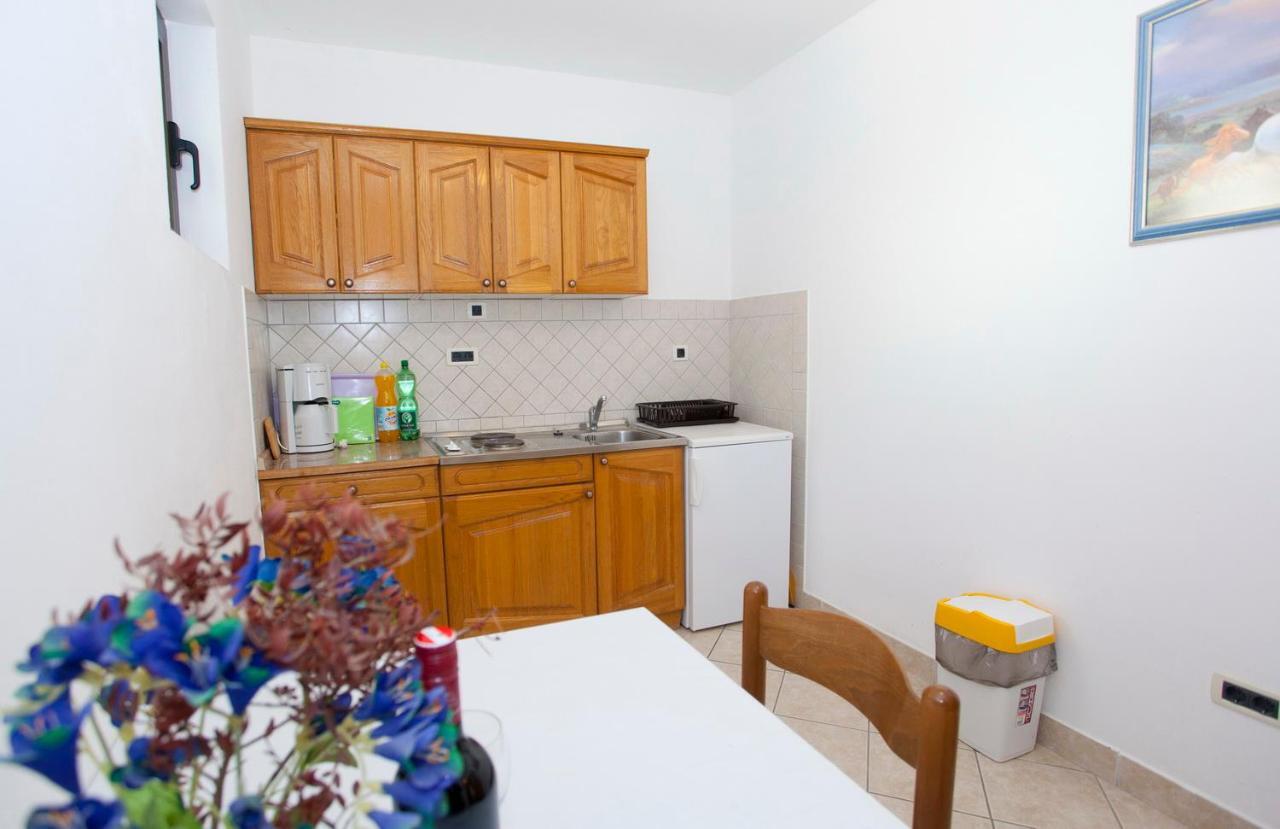 Apartments Marinko Промайна Стая снимка