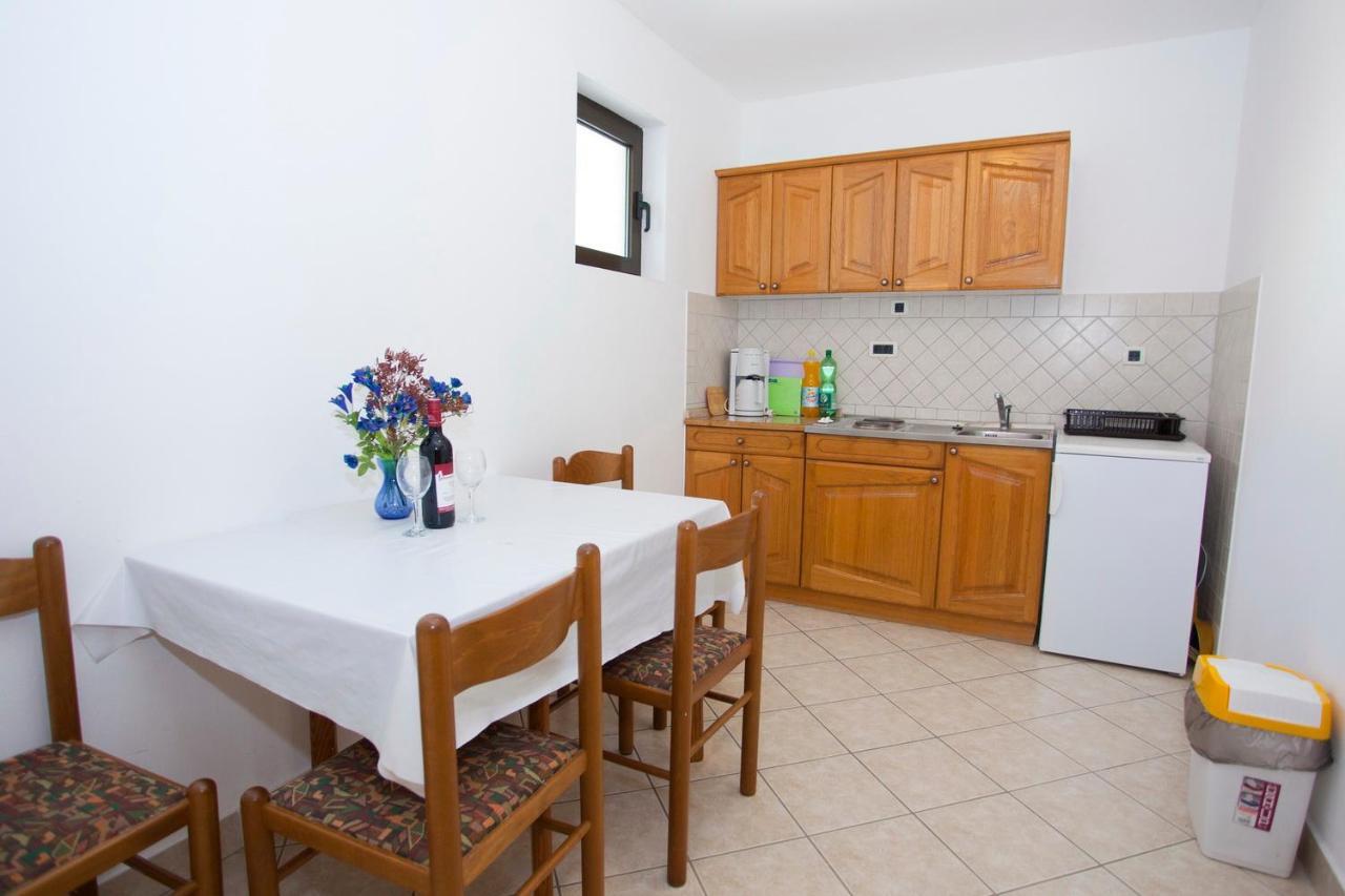 Apartments Marinko Промайна Екстериор снимка