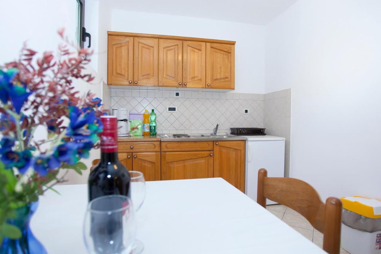 Apartments Marinko Промайна Екстериор снимка