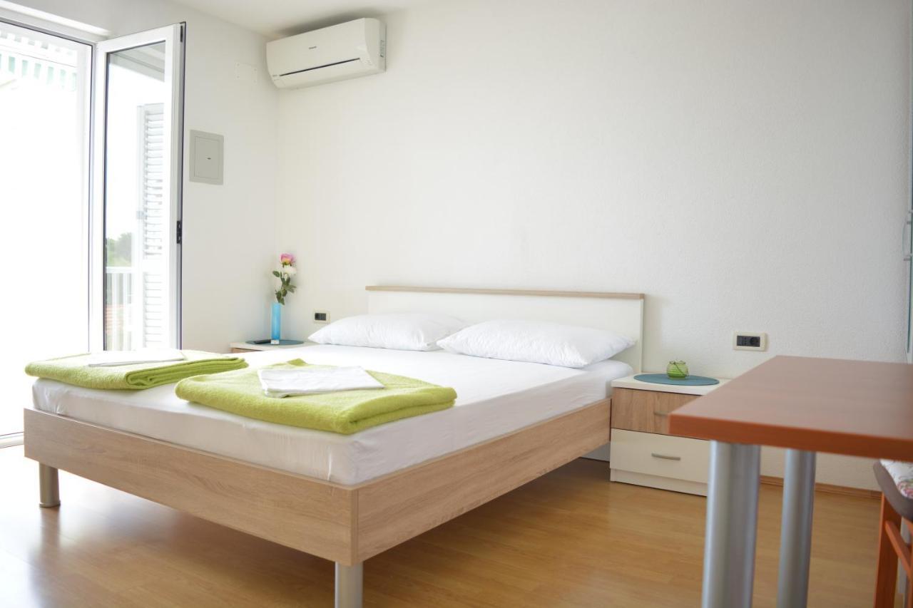 Apartments Marinko Промайна Екстериор снимка
