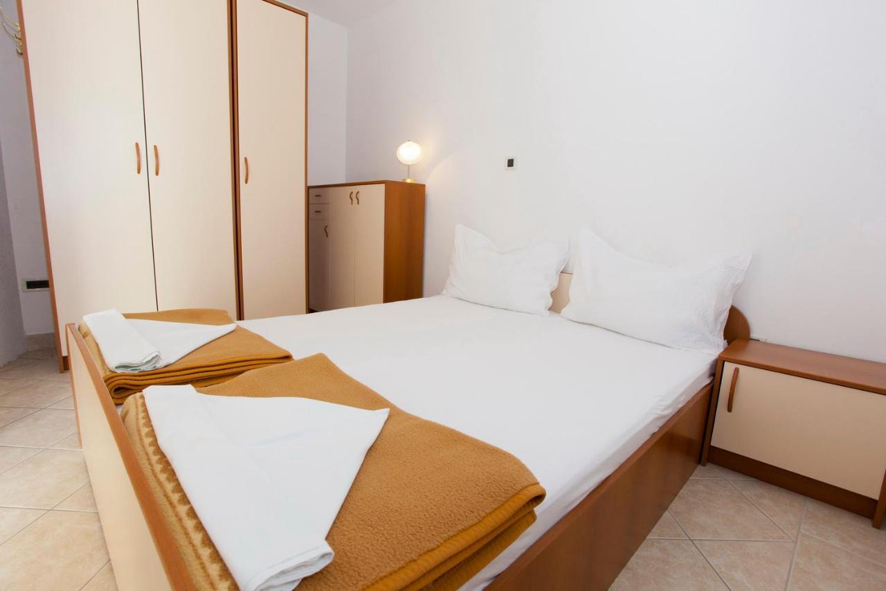 Apartments Marinko Промайна Екстериор снимка